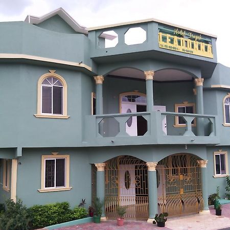 Hotel Tropik Leadonna Montego Bay Extérieur photo