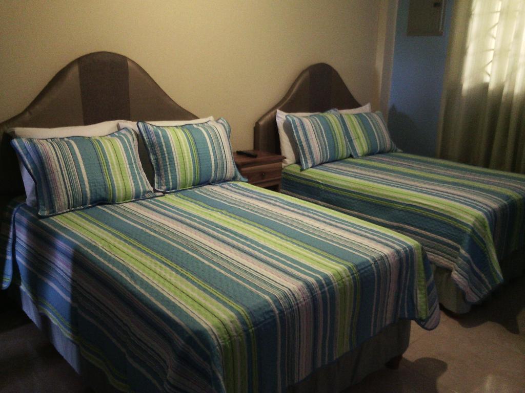 Hotel Tropik Leadonna Montego Bay Chambre photo