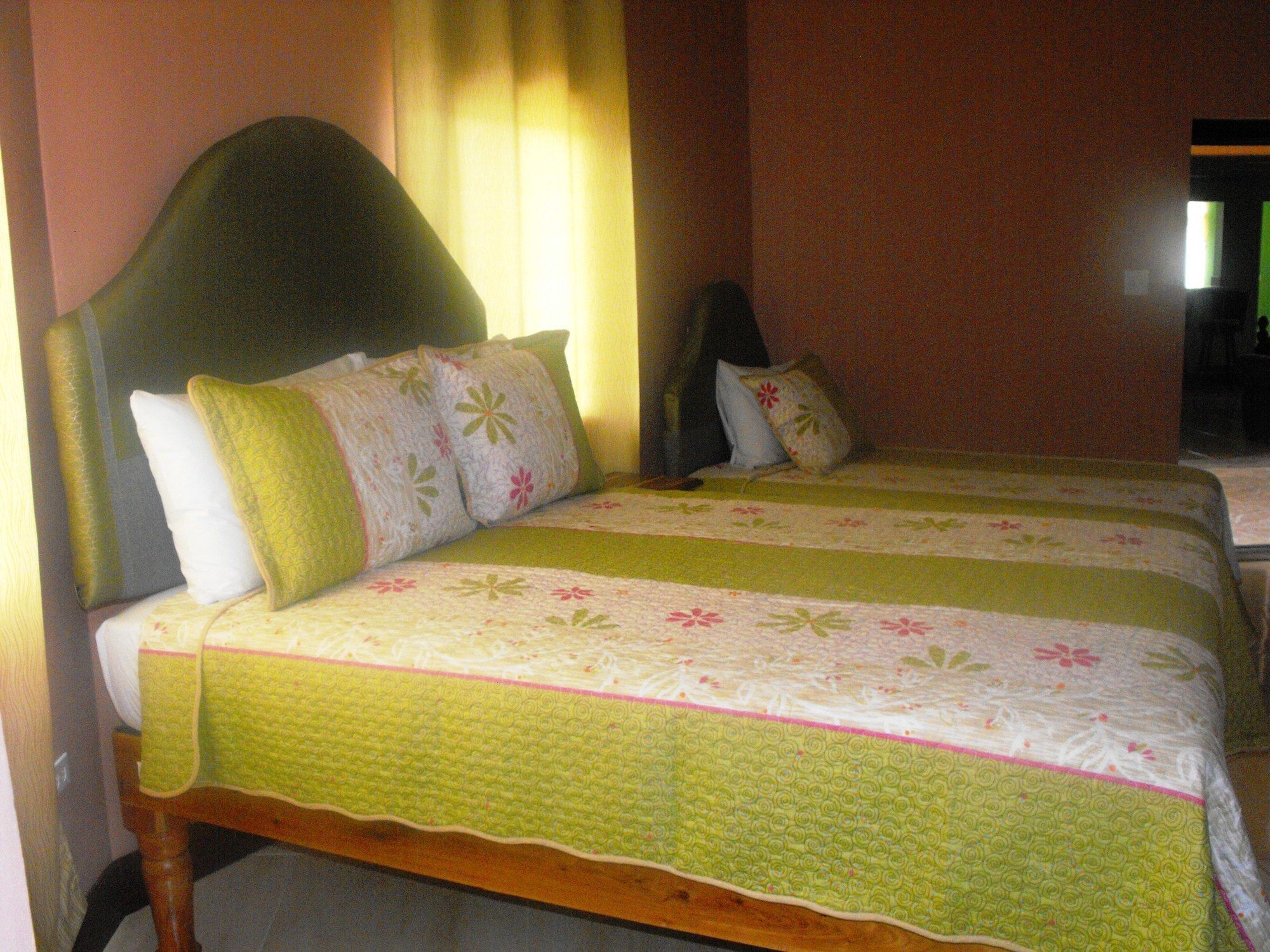 Hotel Tropik Leadonna Montego Bay Extérieur photo